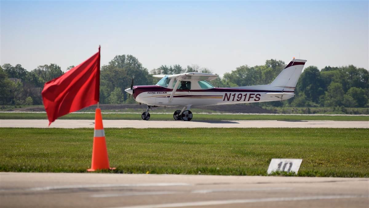 Fly-in Carbondale