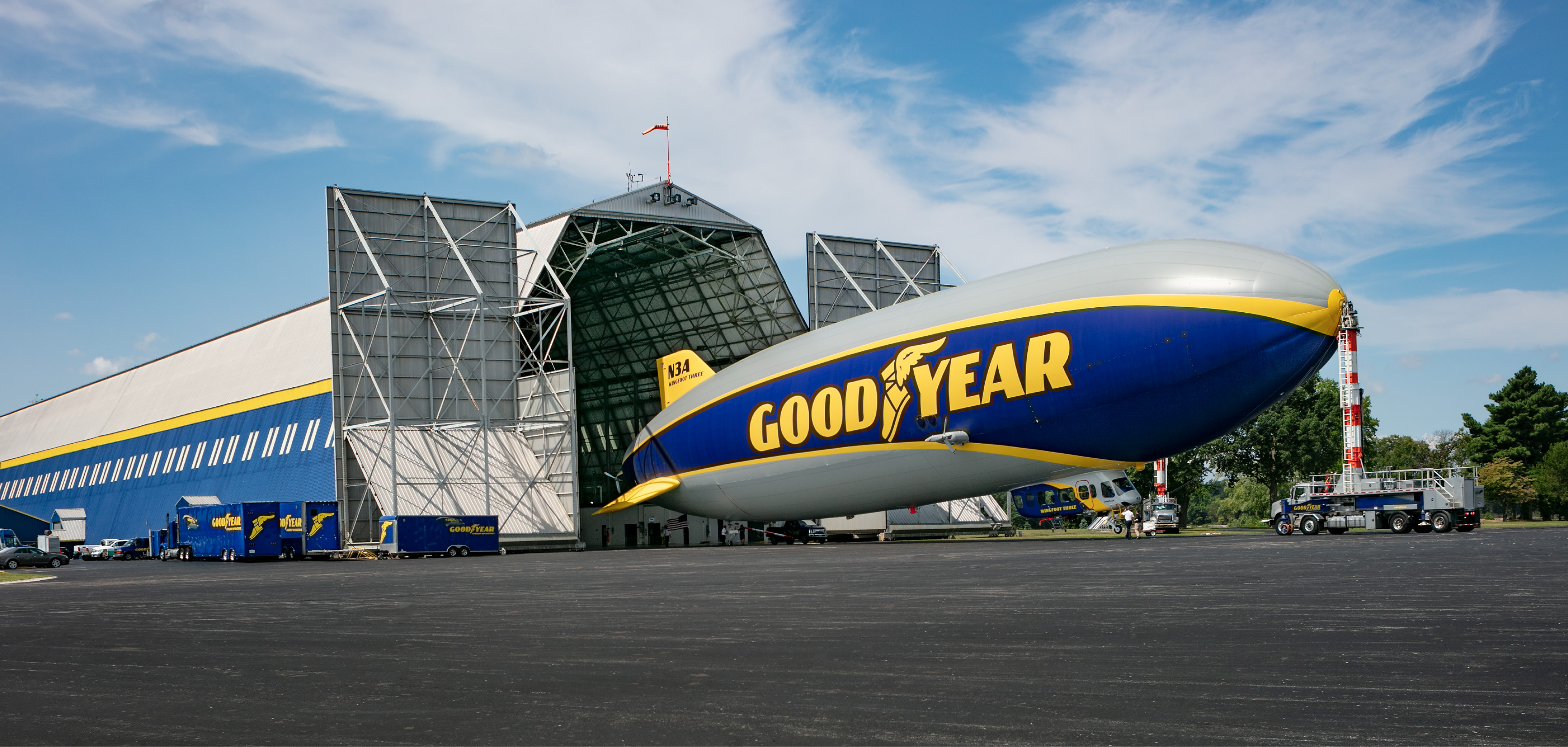 goodyear-blimp-flies-into-college-football-hall-of-fame-aopa