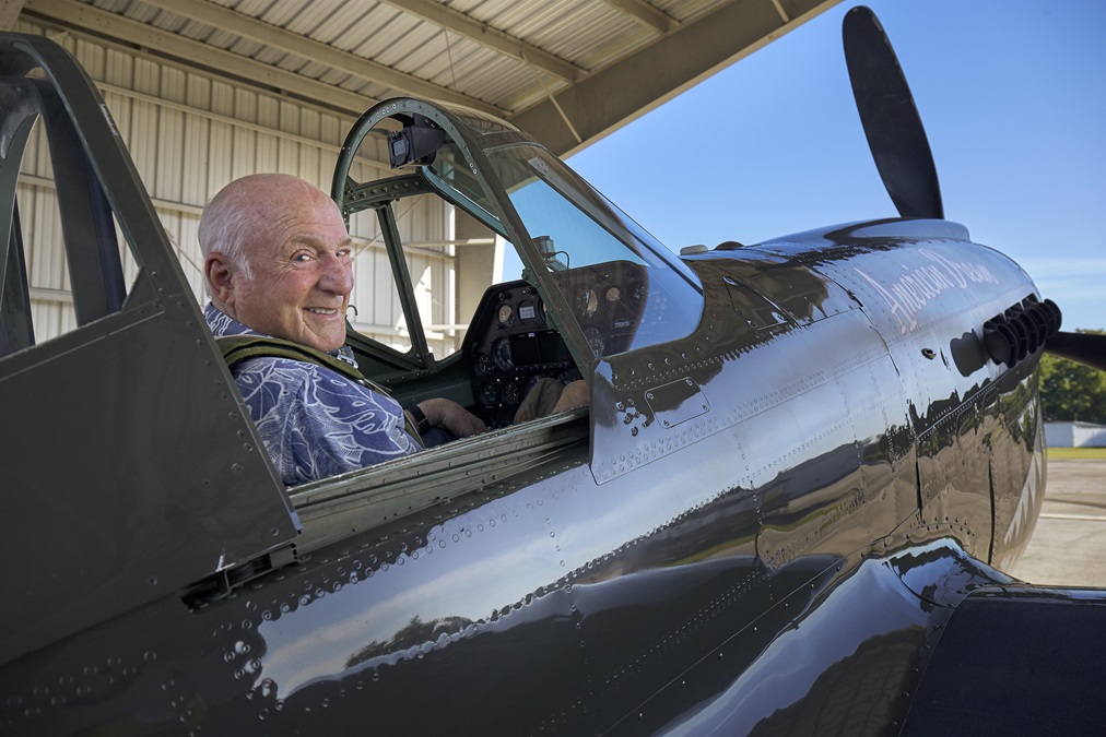 Curtiss P-40 Warhawk