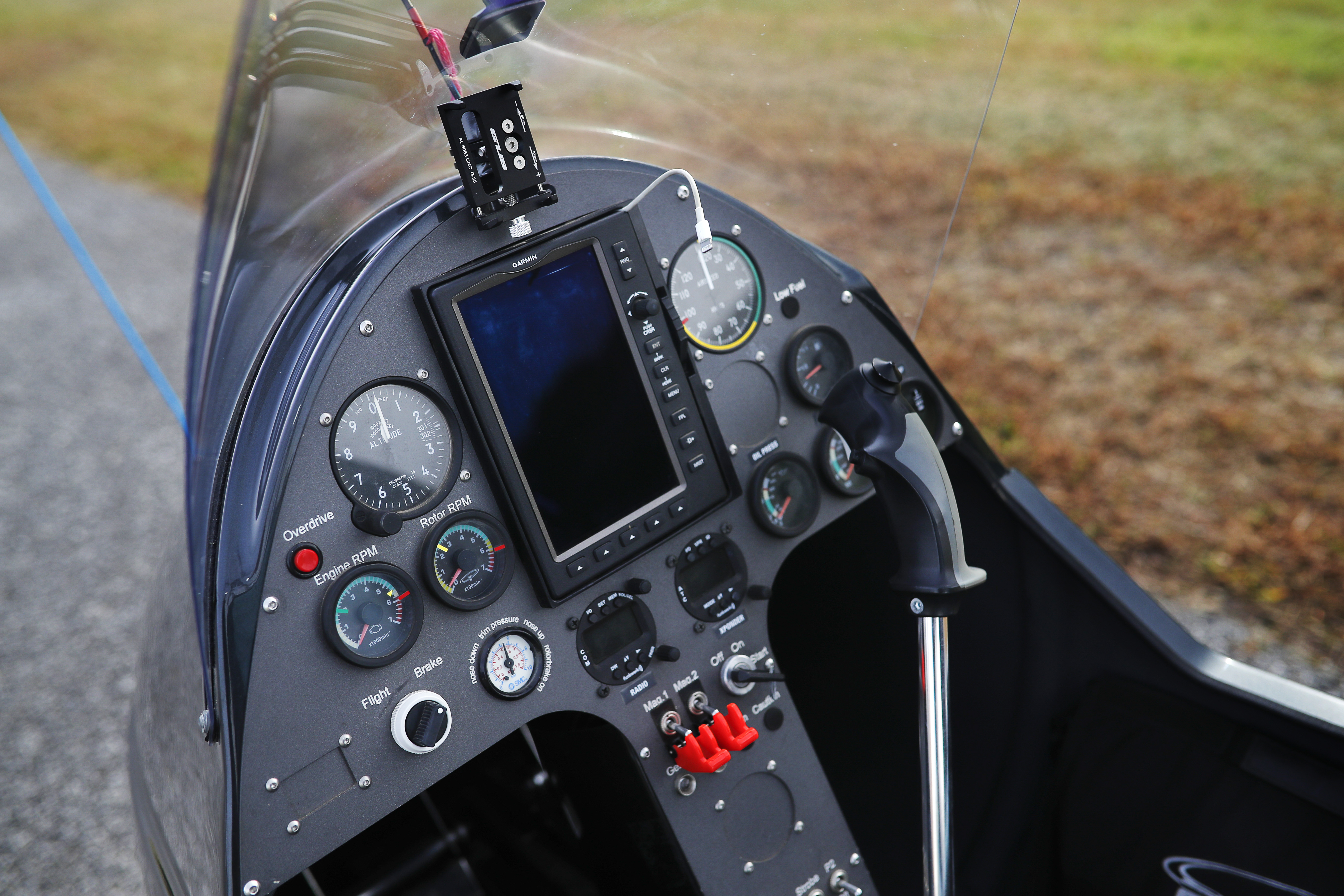 The panel is simple, and a stick controls the angle of the rotating blade.