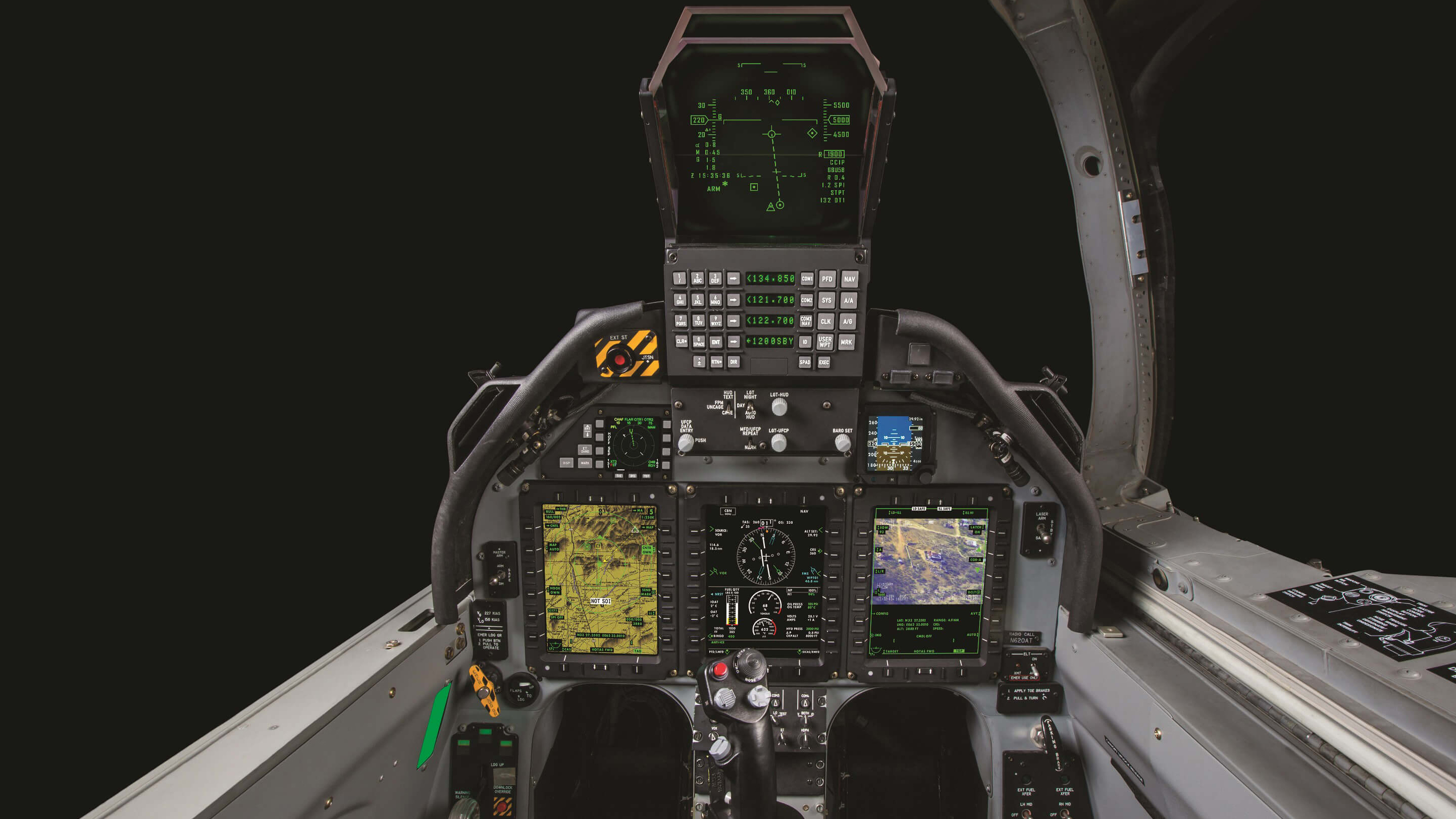 The Wolverine’s cockpit is loaded with avionics, and topped off with a Sparrowhawk HUD. (Courtesy Textron Aviation)