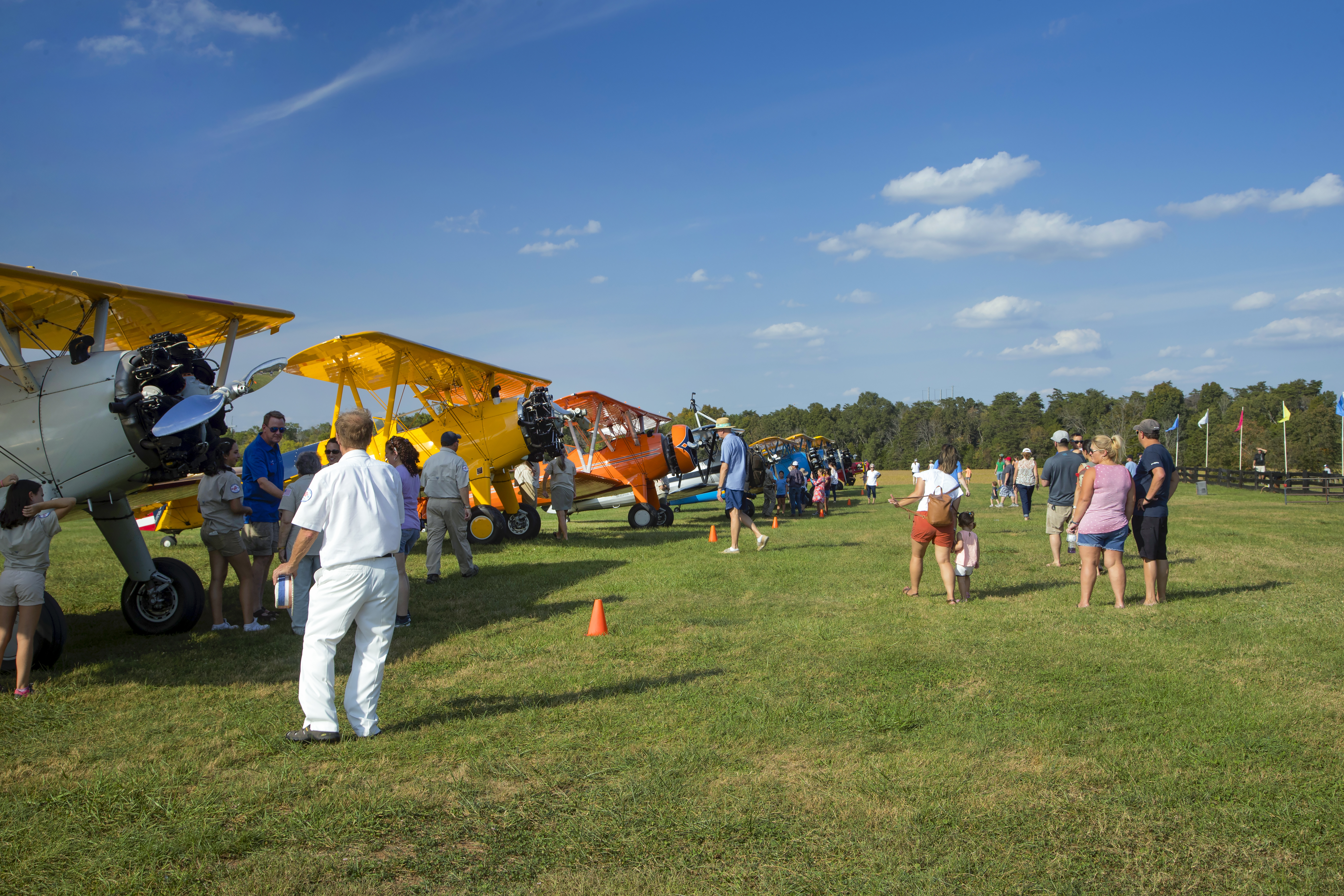 The Stearman formation and a round-engine roundup at the conclusion of the show are weekly highlights.