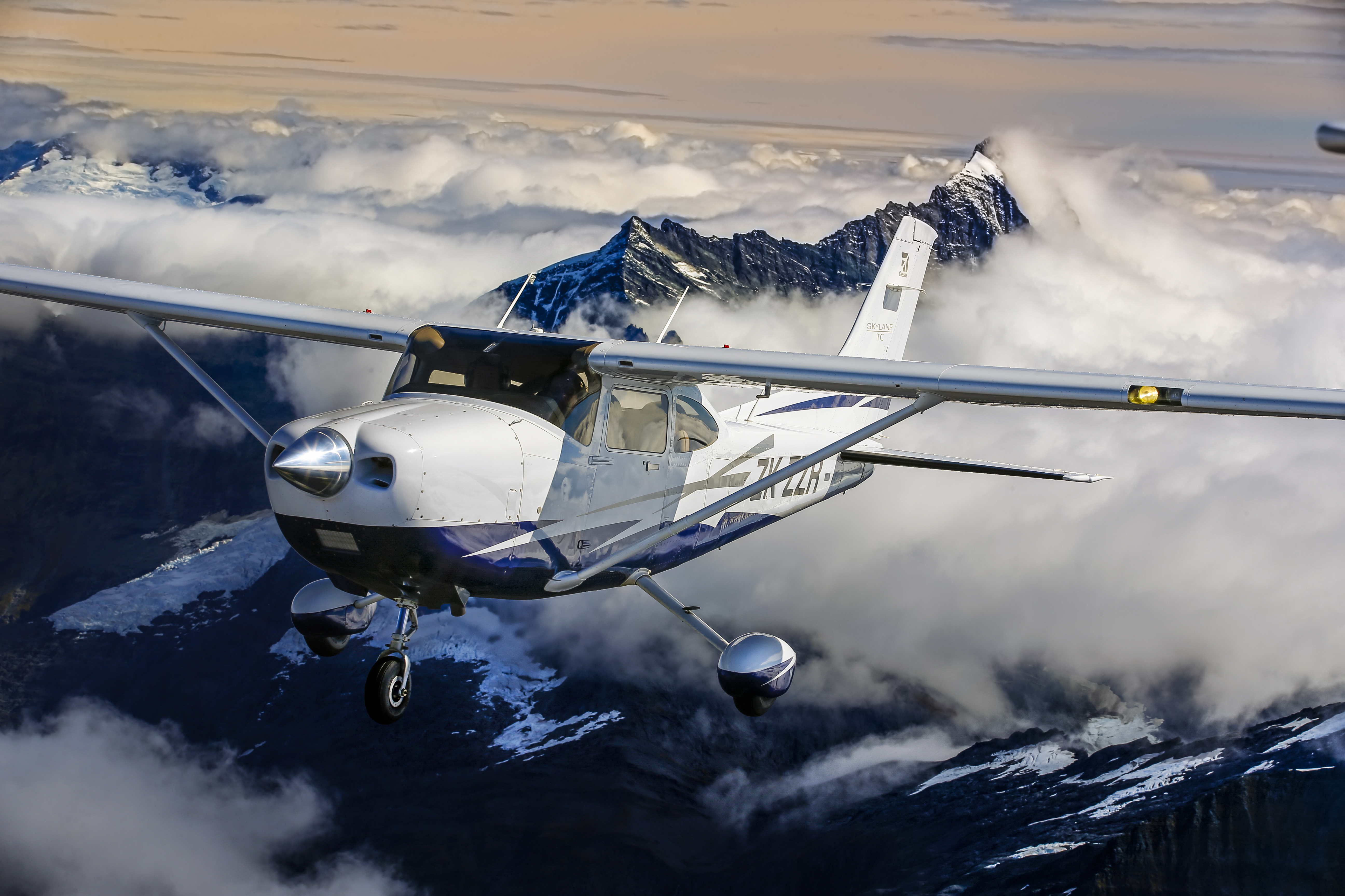 “A Pilot’s Playground,” February 2019 'AOPA Pilot': Only a country as amazingly beautiful as New Zealand could make you step off a 19-hour flight and say “yep, totally worth it.” If photographers (and pilots) somehow created a magical land where every possible environment existed in a perfect form, that’s New Zealand. A 90-minute photo flight on the South Island takes you over dense forests, snow-capped mountains, volcanos, white sand beaches, and bustling cities. It is spectacular and unmatched for a photo location. (Canon 1DX, 102mm, 1/80, f14.0, ISO 100)