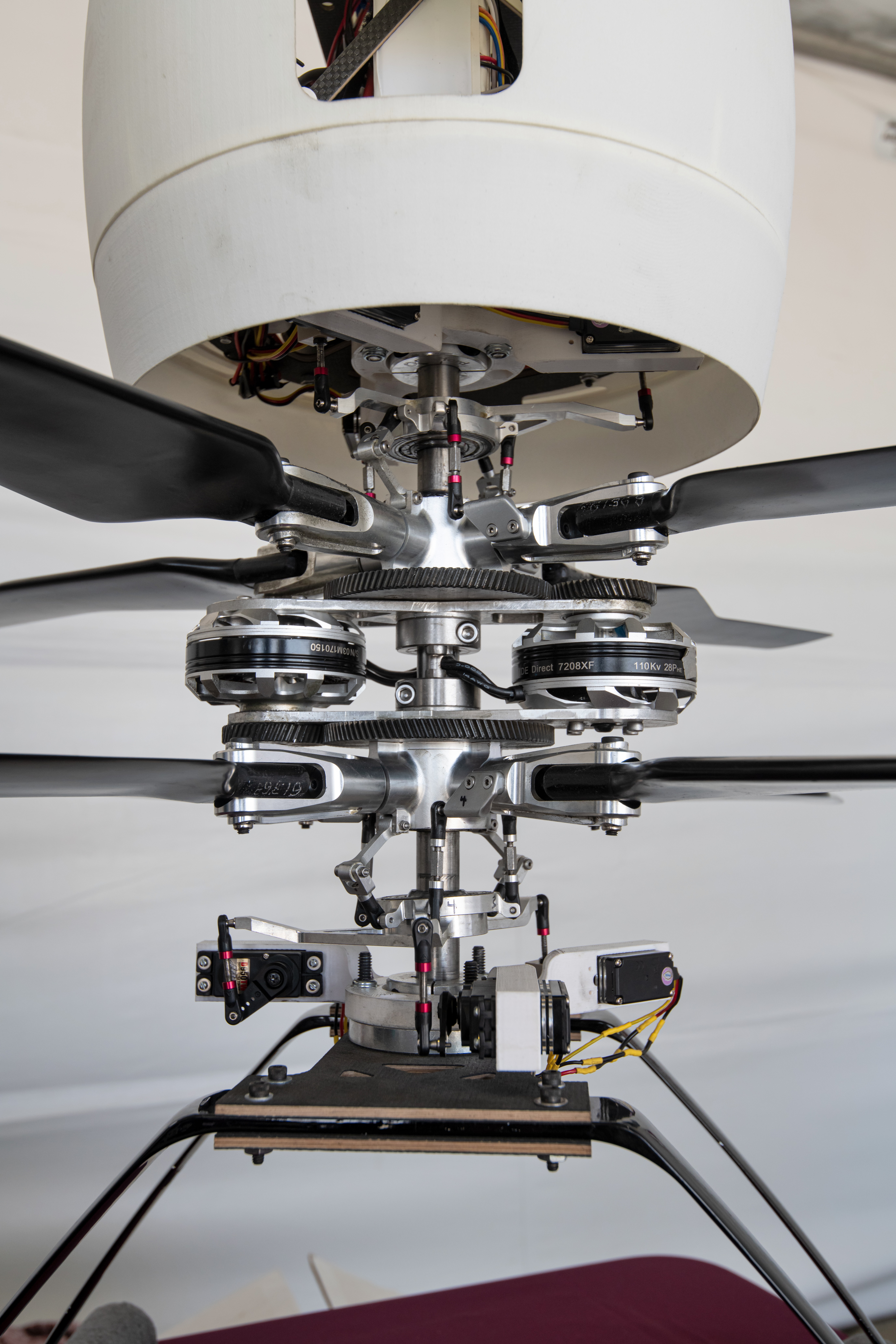 These coaxial rotors propel a scale model of the Texas A&M Harmony team’s Aria personal helicopter; the design seeks to minimize noise. Photography by the author.