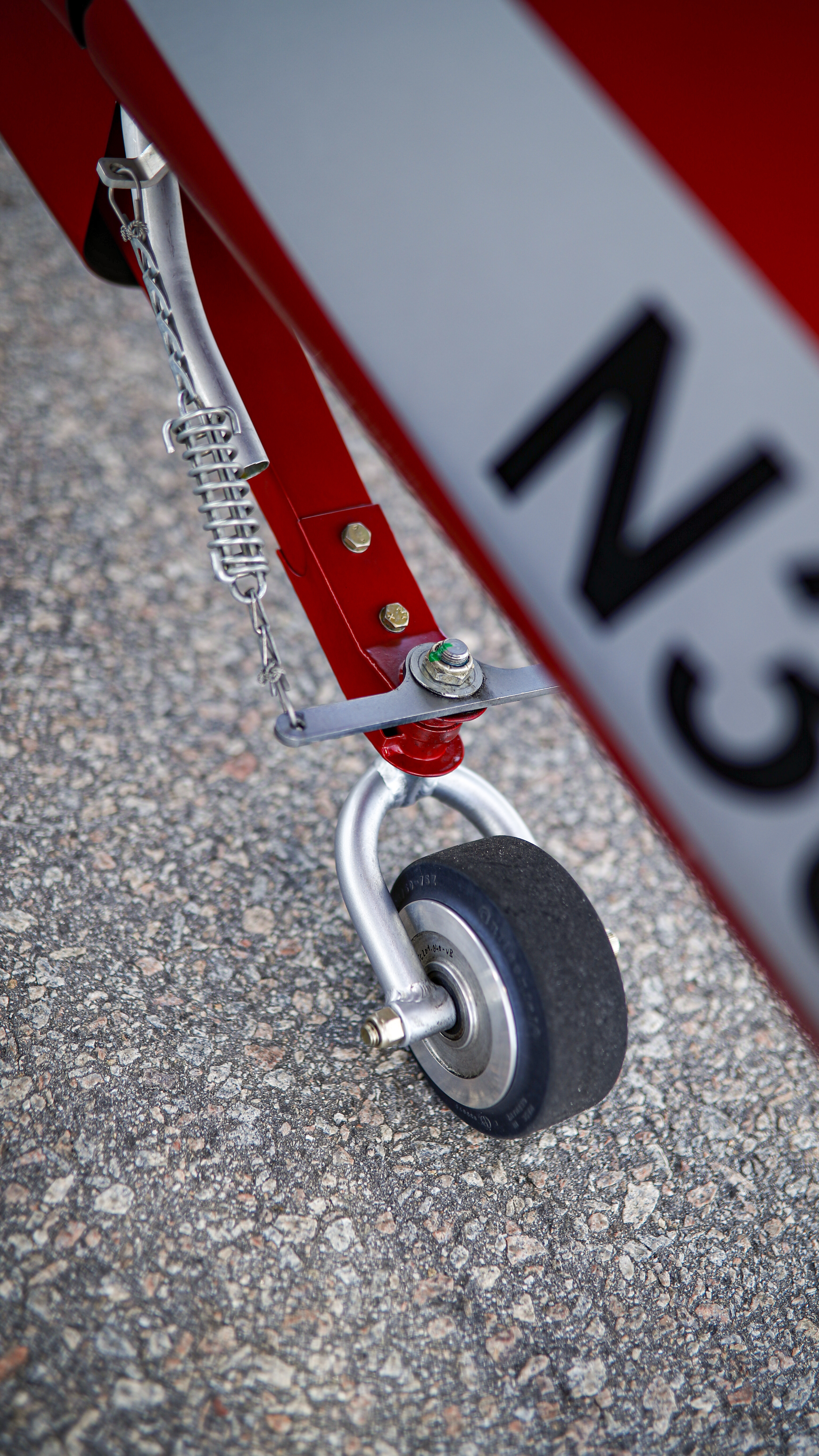 A steerable, solid rubber tailwheel.