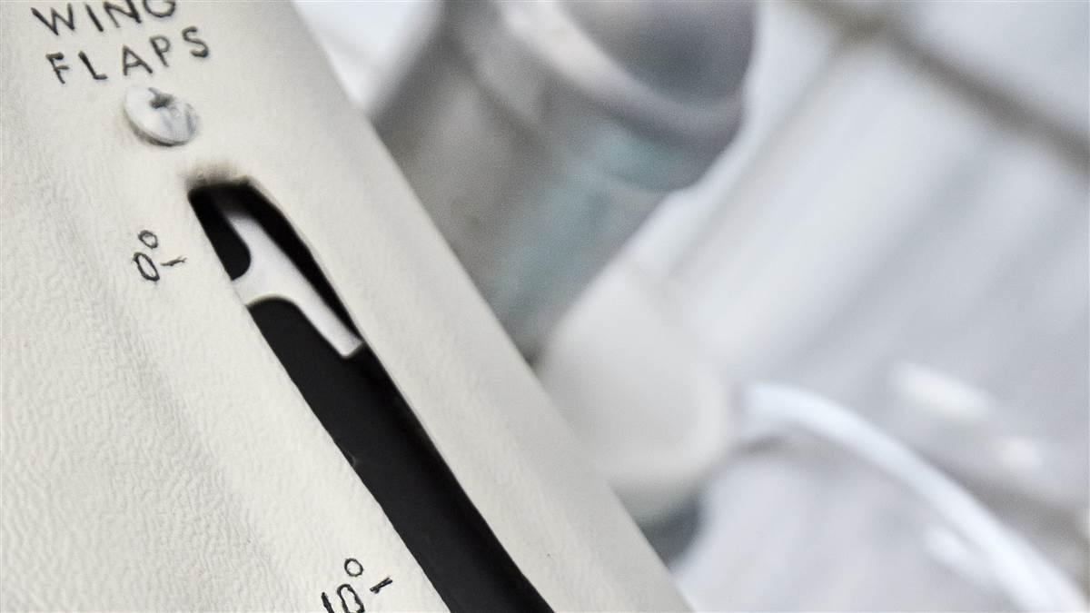 The C150's flap indicator.