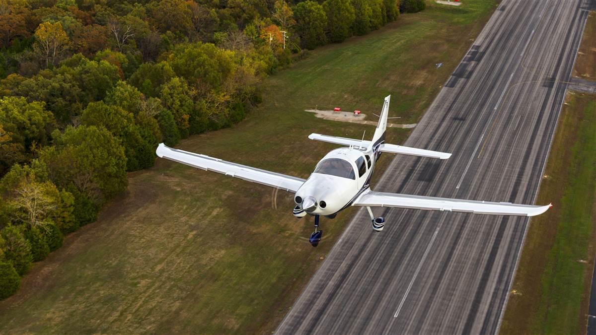 Photography of the Cessna TTx aircraft en route to, or over, Lake of the Ozarks. 

M Graham Clark Airport (PLK)
Branson, MO  USA