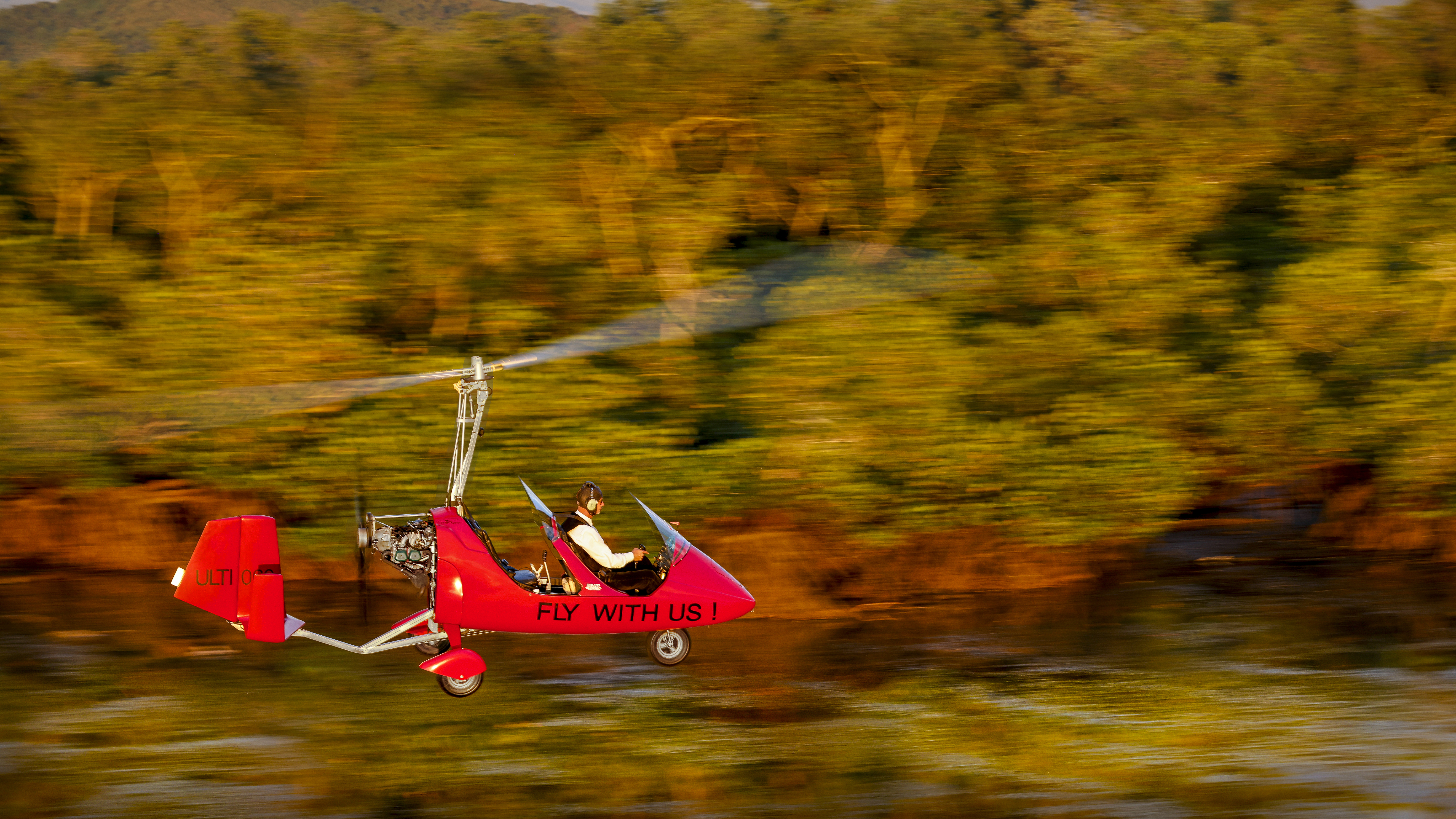 Unlike a helicopter, where pilots live by rotor rpm, flying in a constant autorotation means being able to largely ignore it in flight and focus your eyes completely outside. Frank Nierhoff at the controls.