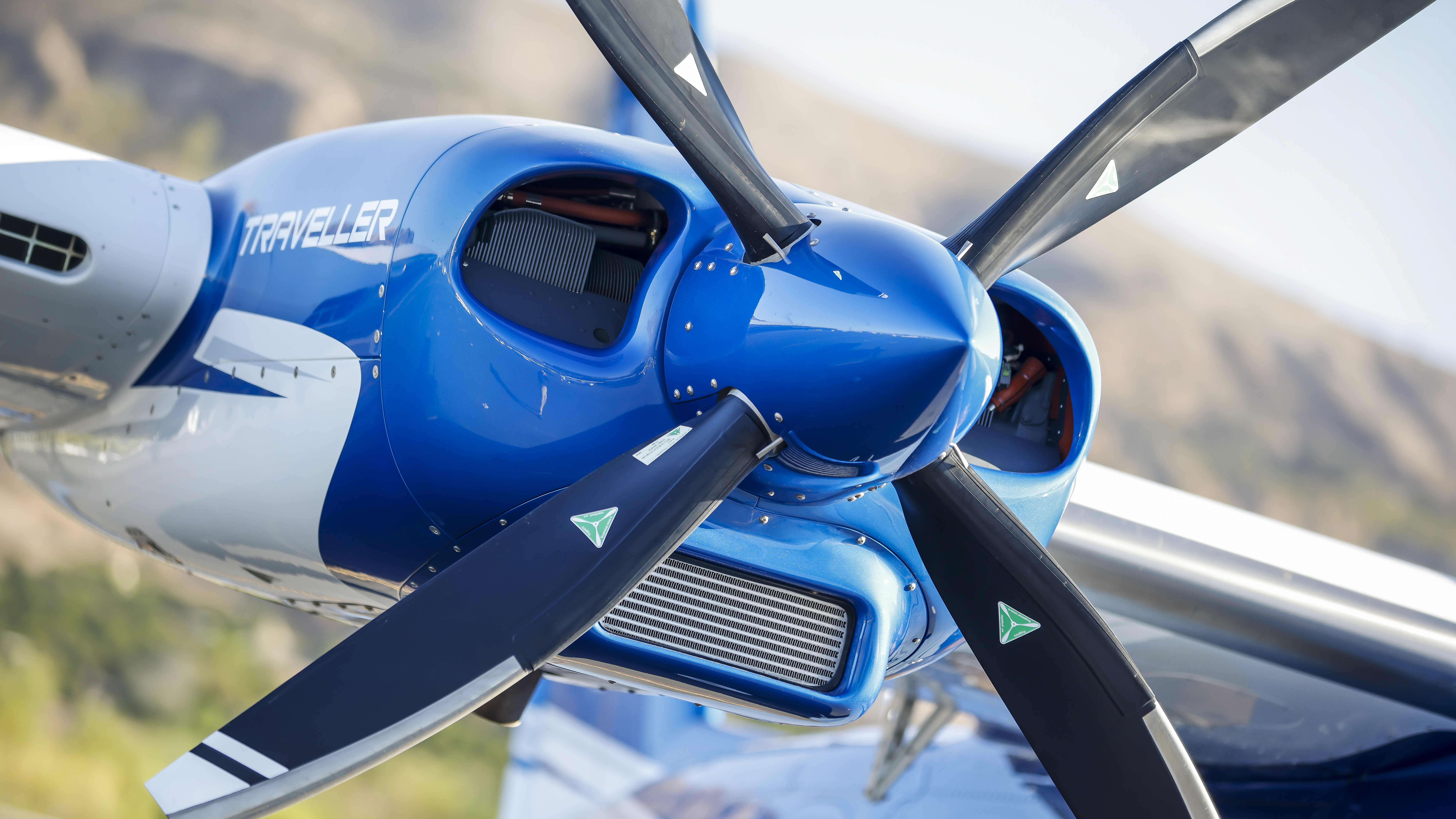 The Traveller’s TEO-540 (left) has twin turbochargers, electronic ignition, and a permanent magnet alternator that powers the electronic engine control units, and it puts out 375 horsepower.