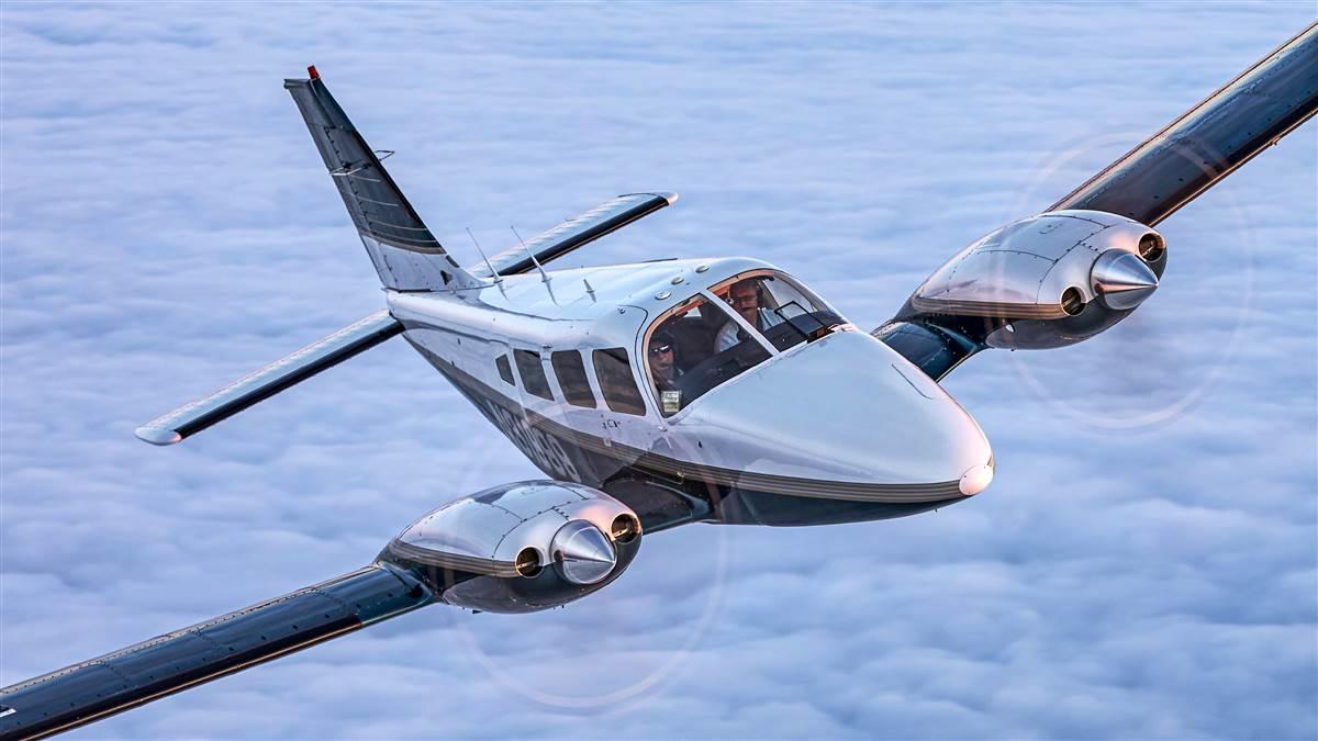 Piston twin revival - AOPA