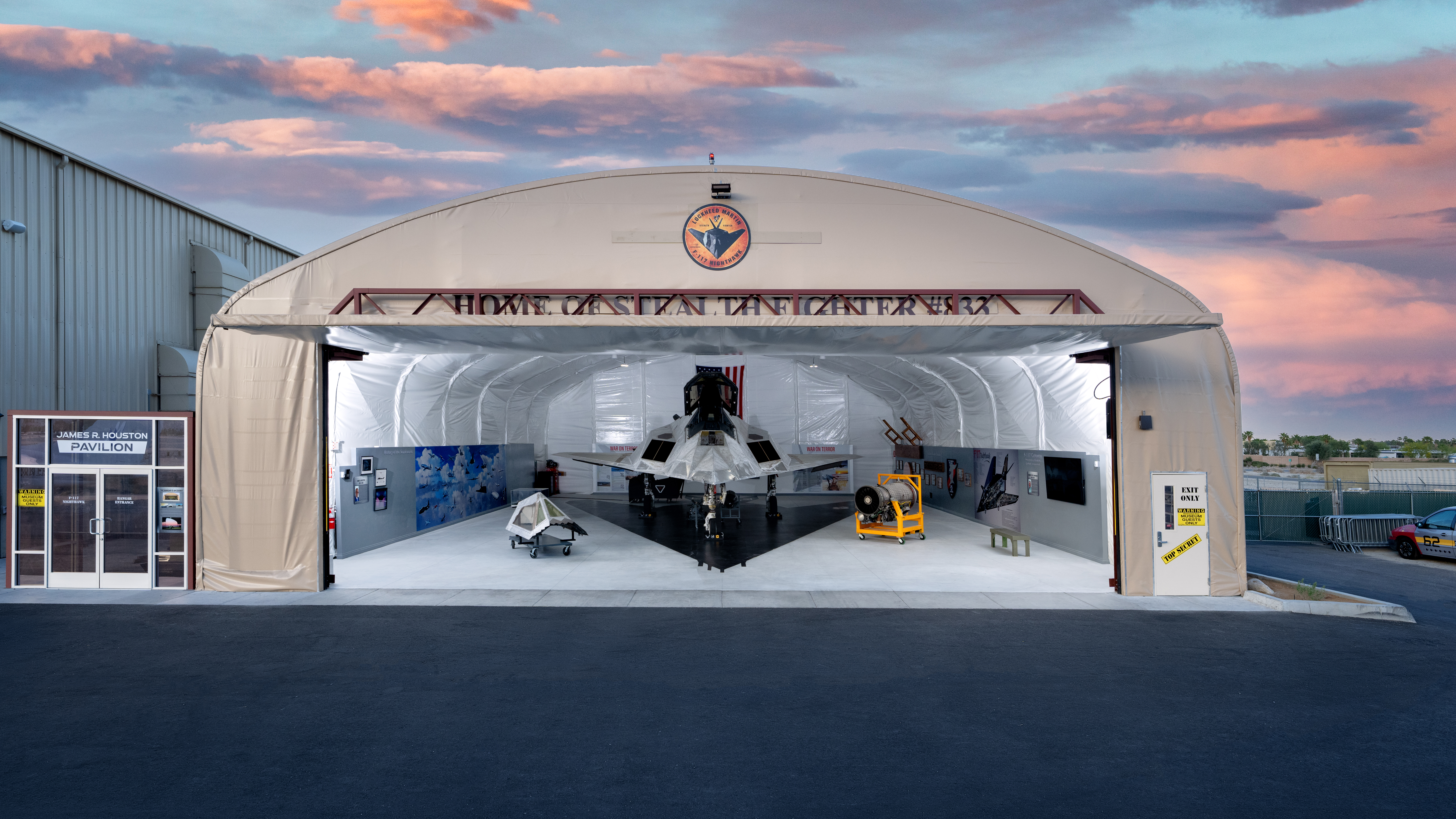 Fly in for history - AOPA