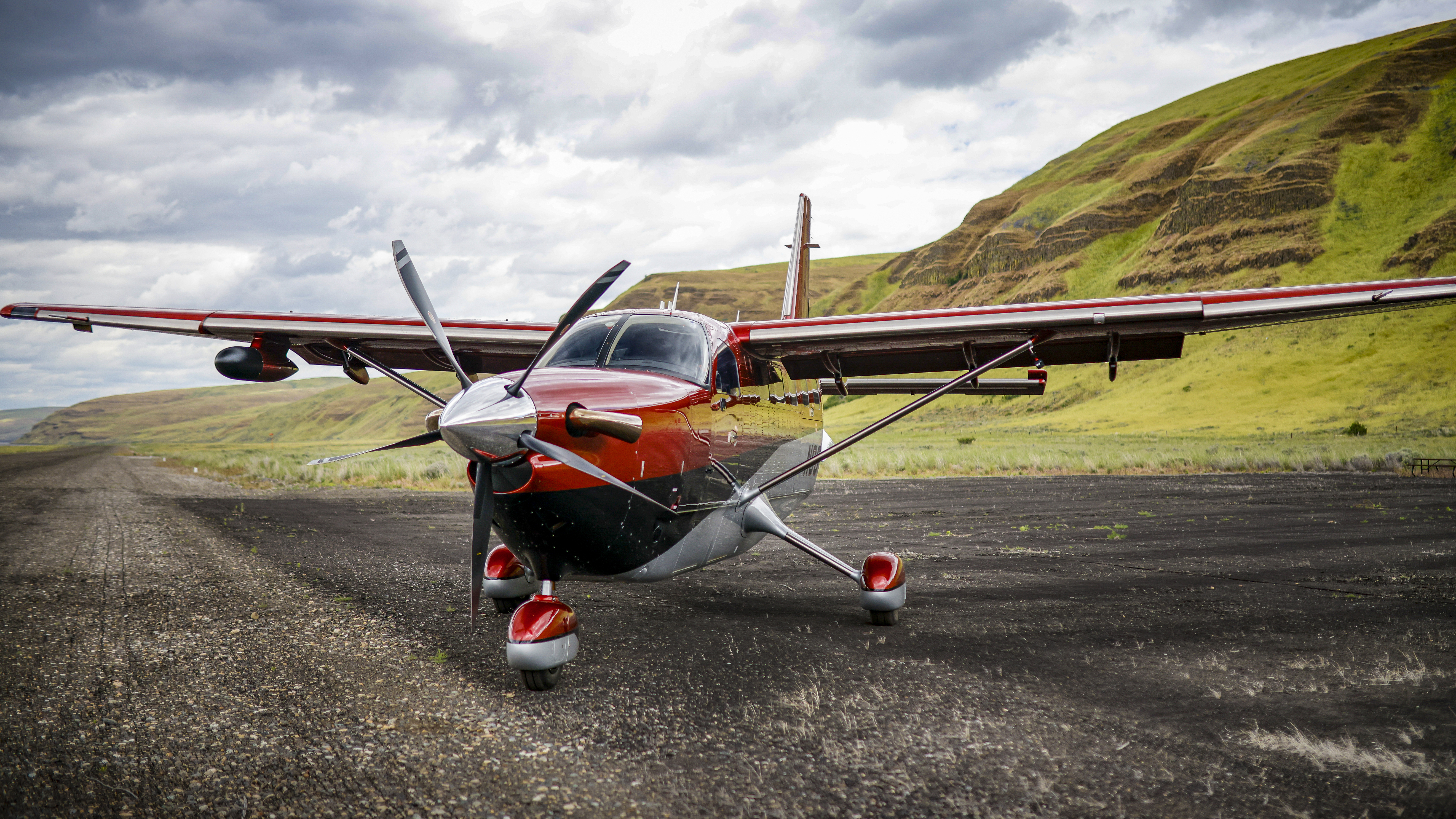 These are among the distinguishing features of the new Kodiak 900 compared to the original 100.