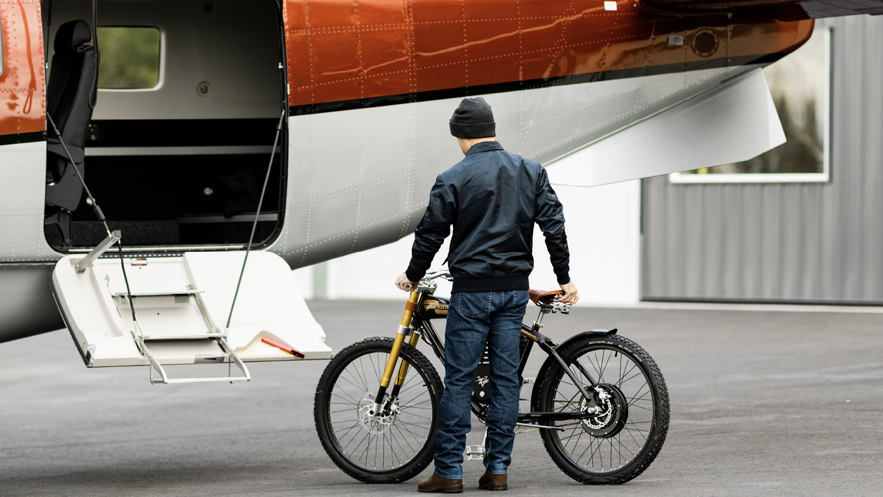 The Kodiak’s large cabin door allows easy loading of bulky or unwieldy payloads. (Daher Kodiak)