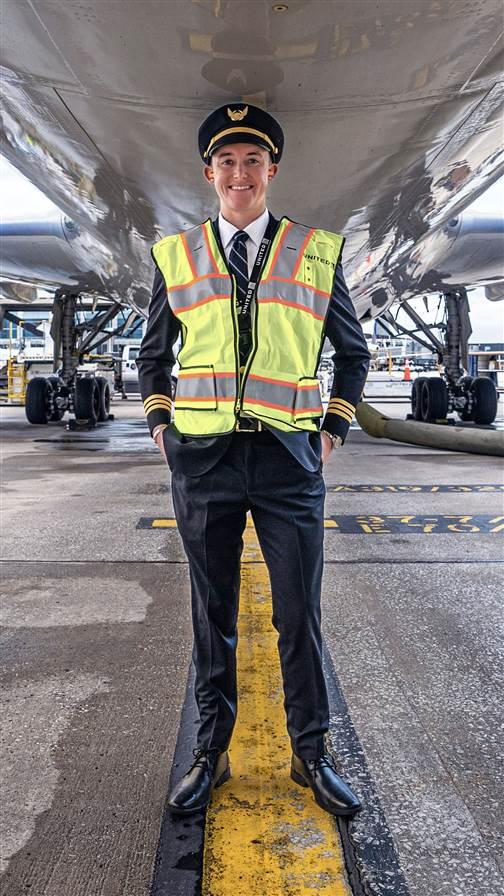 Ten Travel Life Hacks for Airline Pilots from FO Swayne Martin