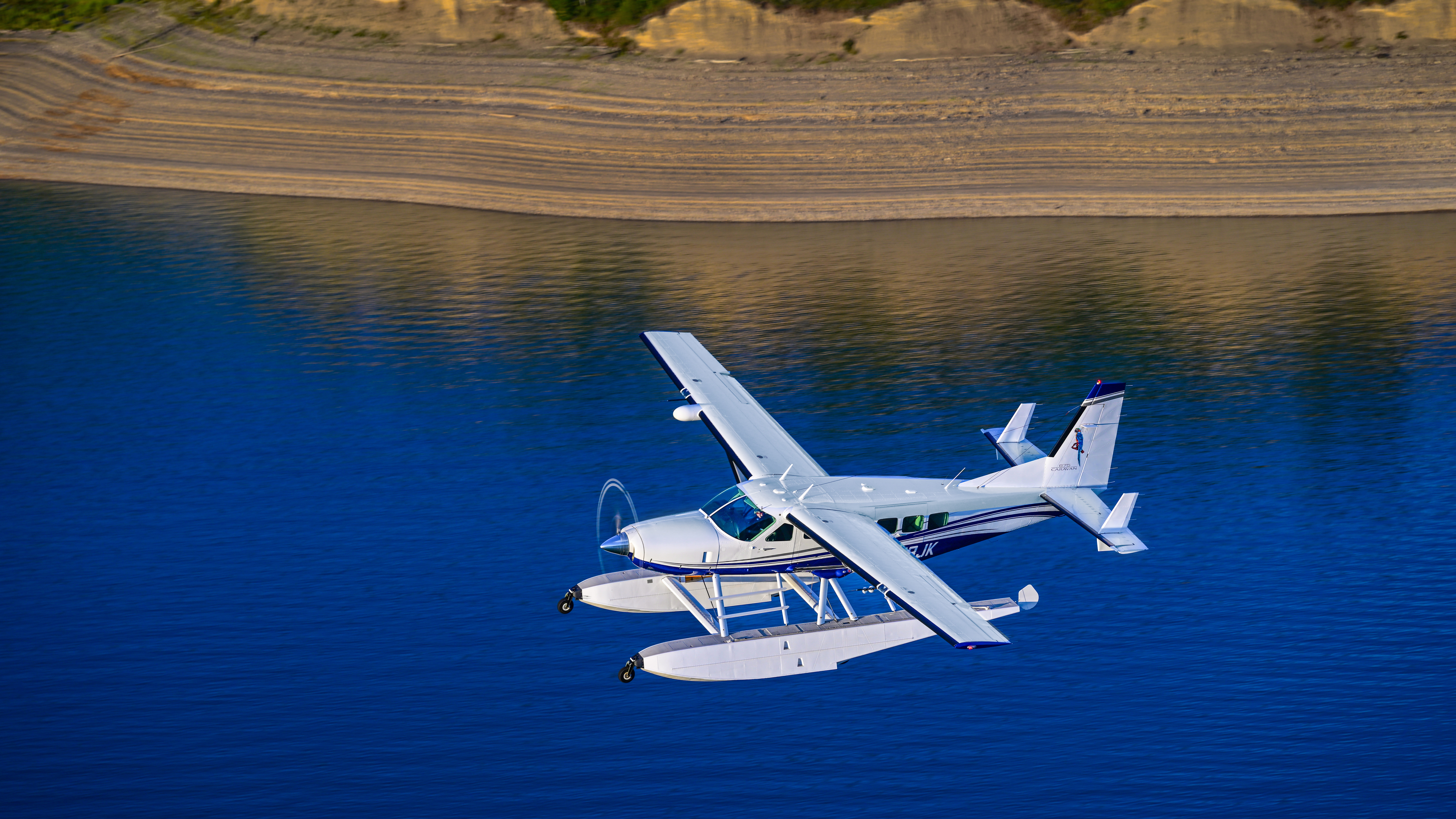 The airplane’s stable, honest, well-mannered flight characteristics have remained constant through decades of production on wheels or floats. Extra vertical fins on the horizontal stabilizer (right) add yaw stability in float-equipped Caravans.