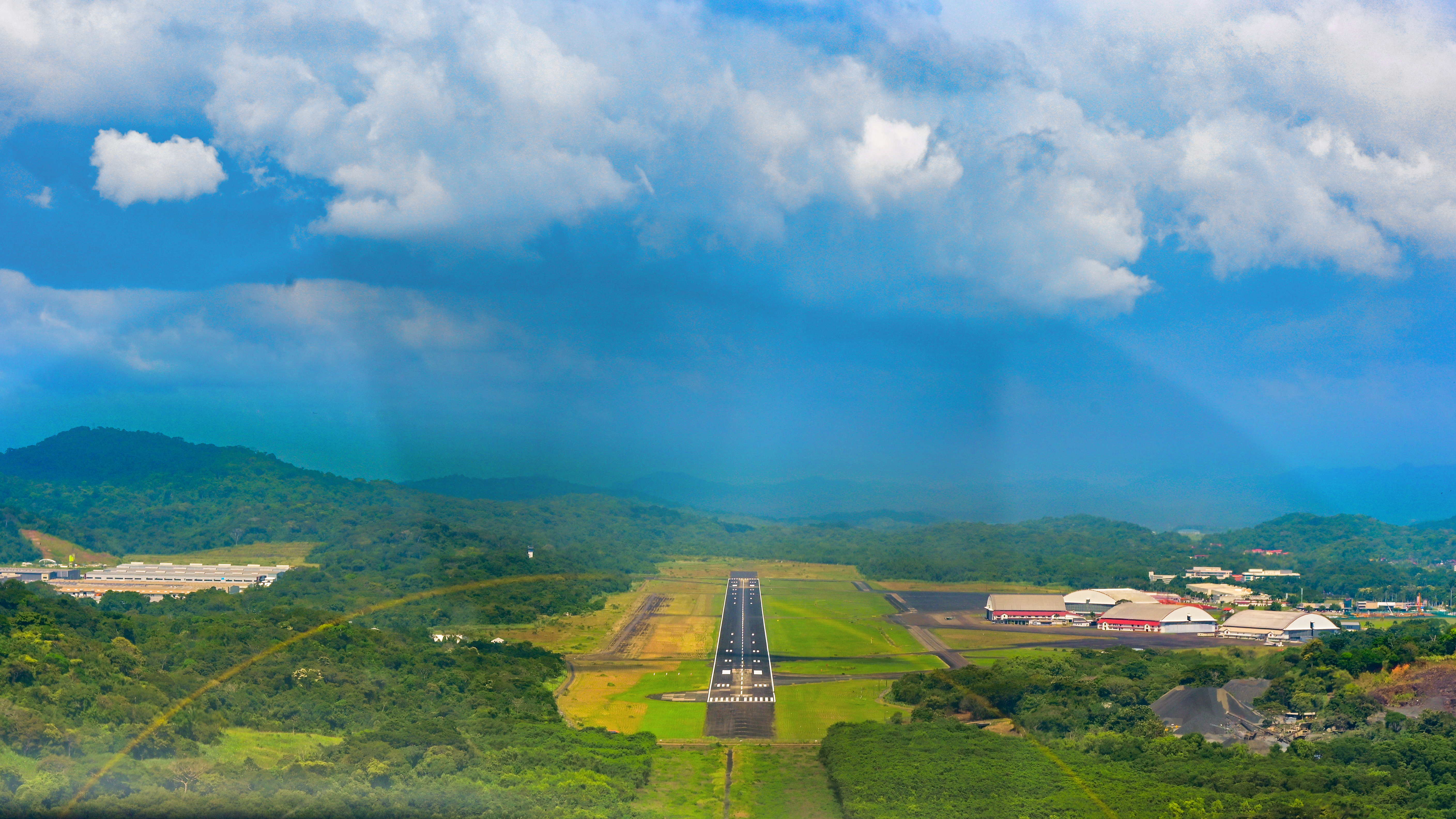 On approach to Runway 36 at the Balboa, Panama, airport in Brian Dunsirn’s TBM 910.