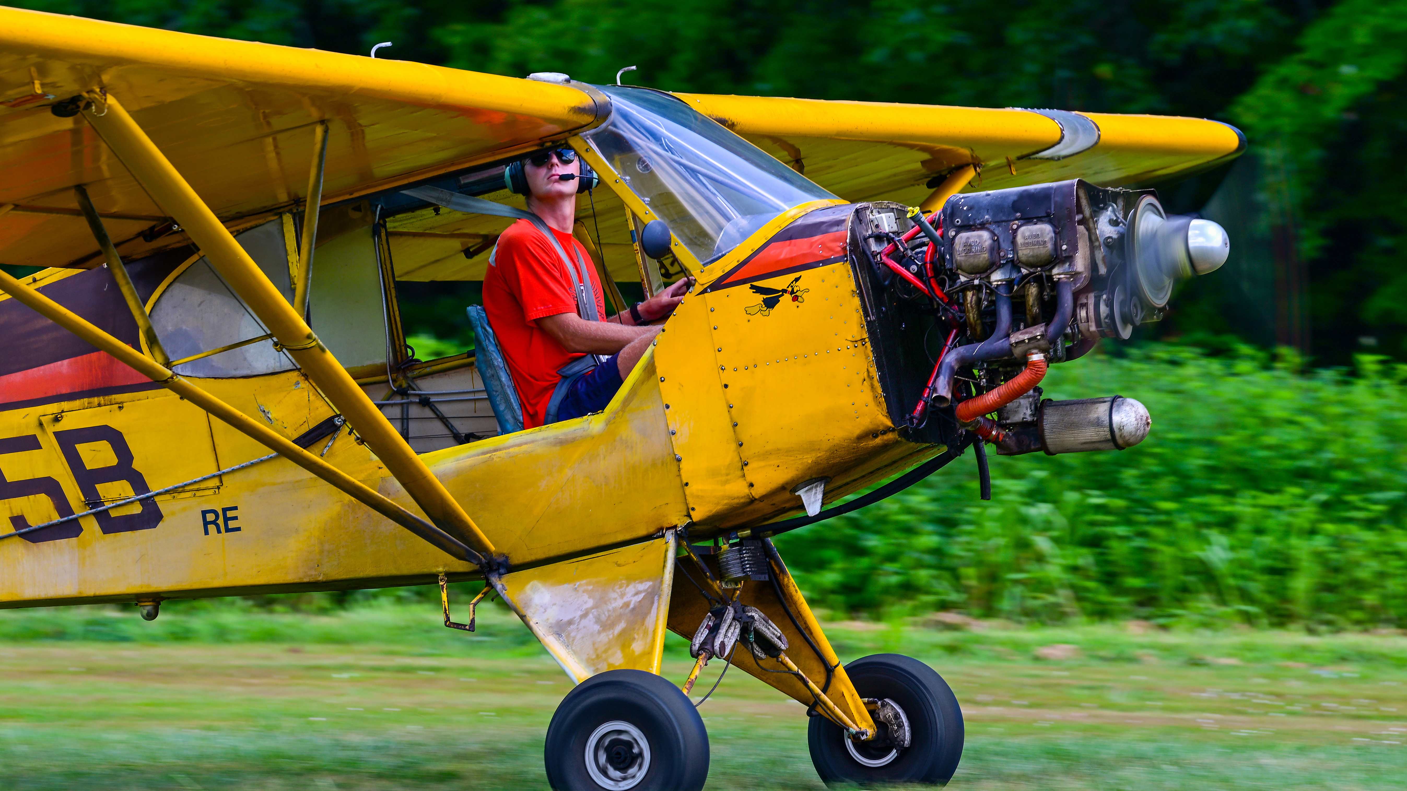 Bunting's Flying Services