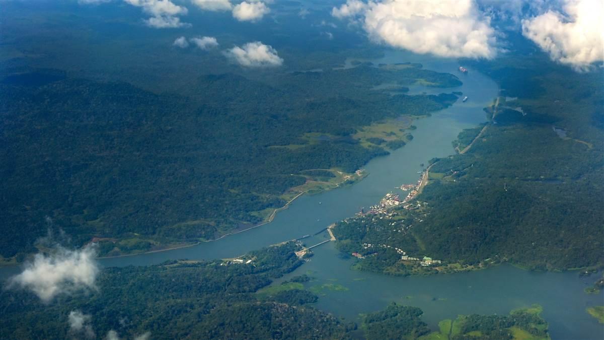 A view of the Panama Canal on departure. (Photography by David Tulis)
