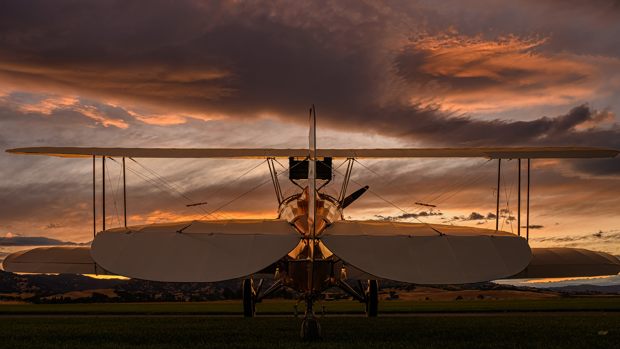 Waco 10. Peterson is famous for his self-proclaimed "arse shots". "It’s the time of year when storms seem to pile up one after another providing dramatic backdrops for static shots.”