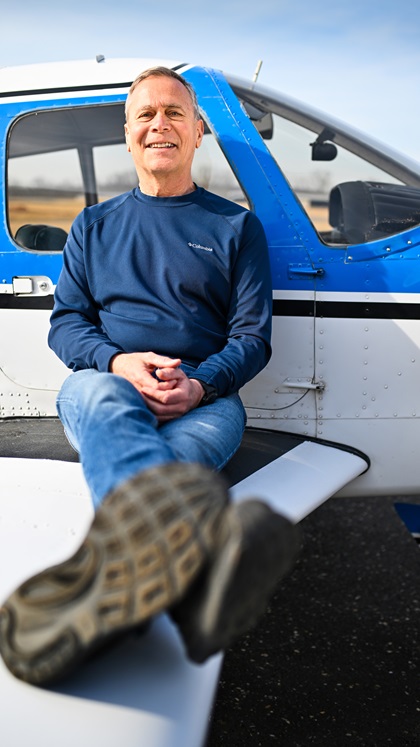 Bill Steinberg relaxing on the wing of his 1968 Cherokee 180. 
