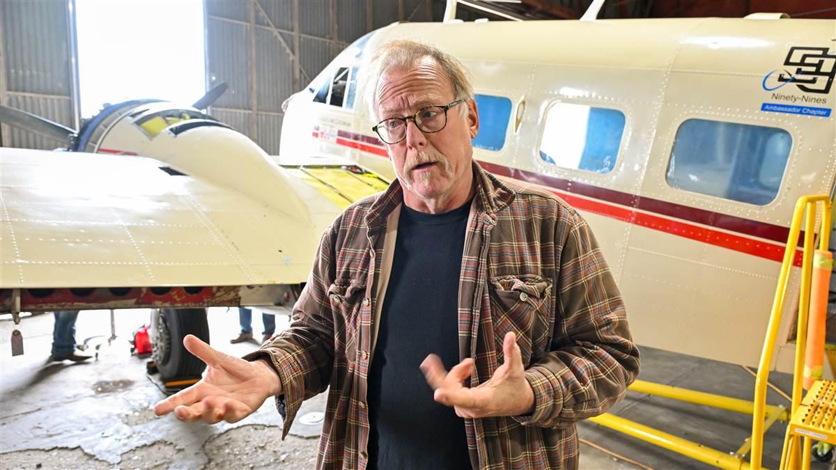 Restoration project leader Bil Goebel has led a group of volunteers in restoring the Twin Beech once flown by Jackie Cochran. Photography by David Tulis
