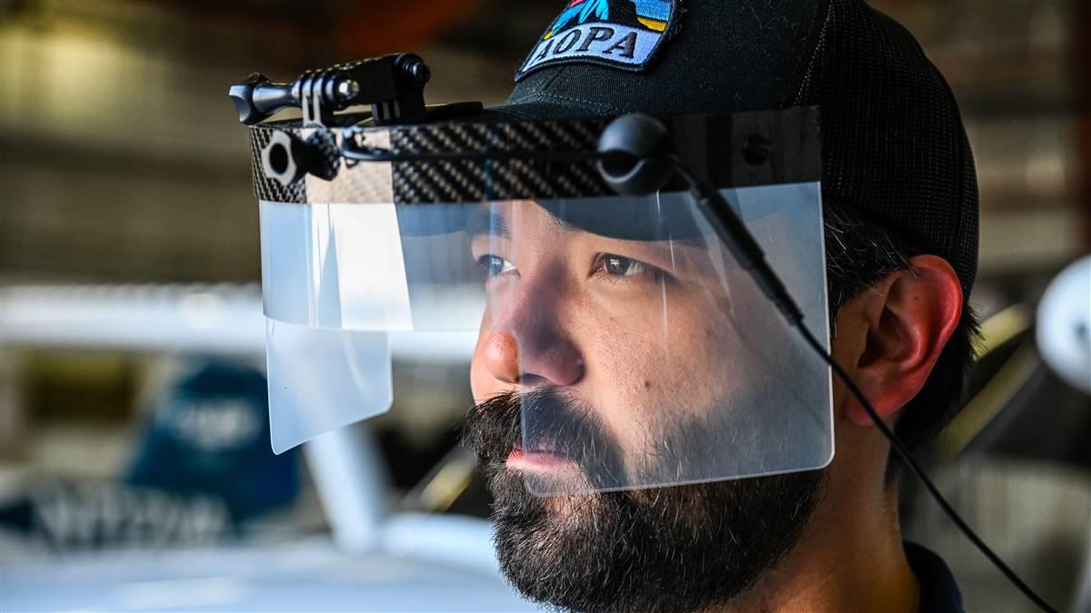 AOPA Managing Editor Chad Jones goes under the hood for this product review. Photography by David Tulis