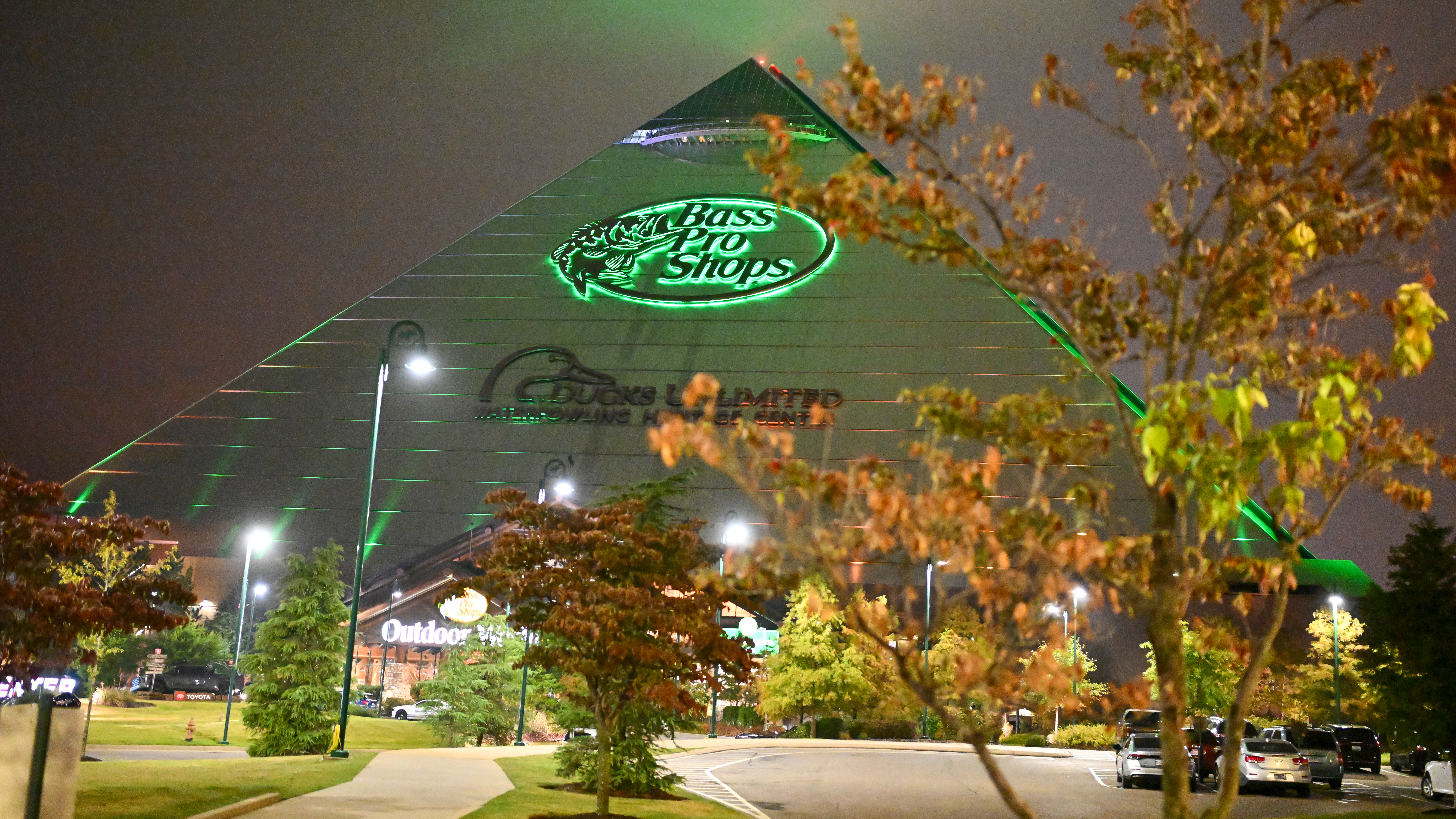 The Memphis Pyramid houses a massive Bass Pro Shops, a hotel, and even more great restaurants.