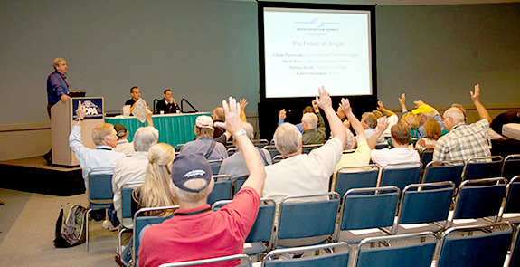 The audience asked questions of panel members at the Avgas Forum at AOPA Aviation Summit on Friday, Nov. 12.