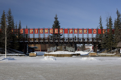 Pioneer Park was built in 1967 as a tourist attraction. Its historical exhibits are mostly inactive in winter although its facilities are used for Fairbanks civic activities.