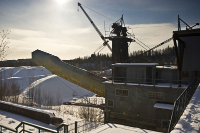 This gold dredge once did a thriving business but sits atop dry land now, its moment in history at an end. It is open to tourists in summer. Guards run off visitors in winter.