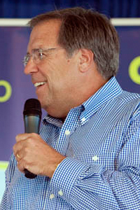 AOPA President and CEO Craig Fuller