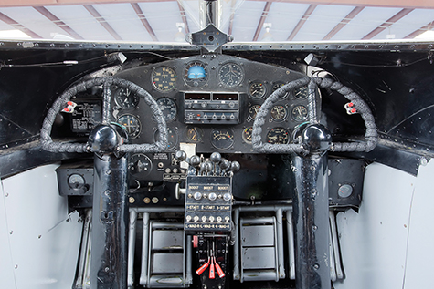 Trimotor control panel