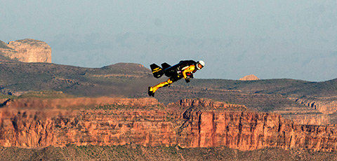 Jetman completes Grand Canyon overflight