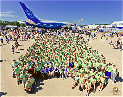Sea of Green - Women in Aviation International