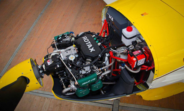 Rotax earns compliance standard for 912 iS