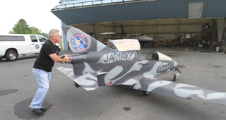 giving the bd5 a push