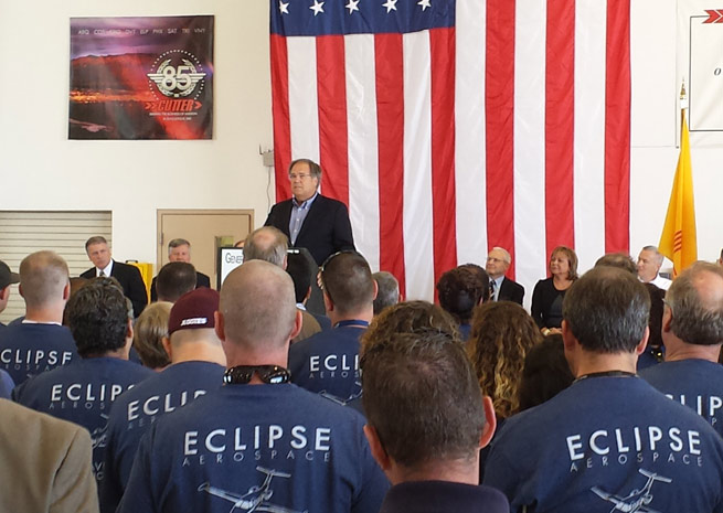 AOPA President Craig Fuller at a New Mexico jobs rally. Photo by Yasmina Platt.