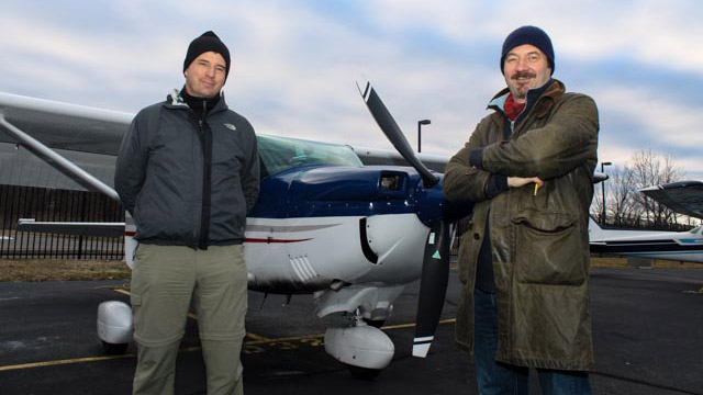 Club member Jochen Spengler, who was instrumental in the club’s decision to convert to the diesel engine, and Club President Chris Howitt, before the milestone flight. Photo by Steve Schapiro.