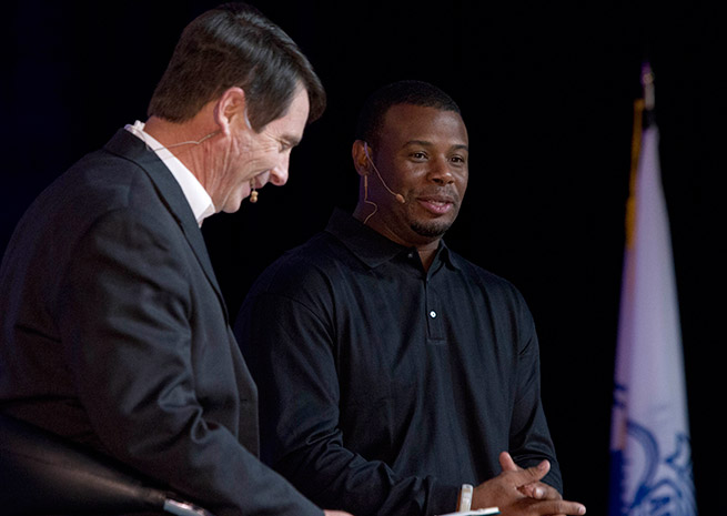 Baseball legend Ken Griffey Jr. tells his flying story.