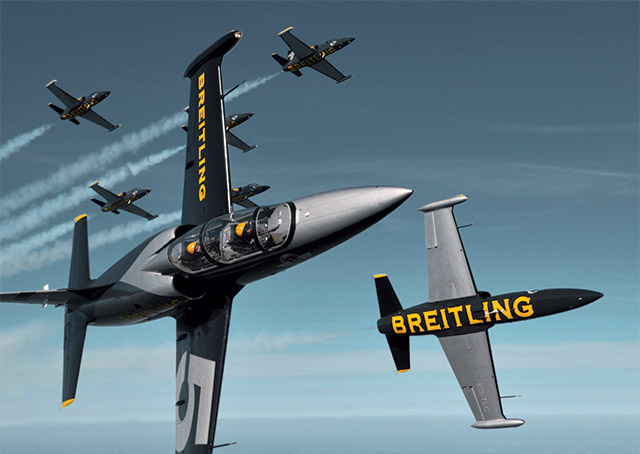 Photo courtesy of Breitling Jet Team.