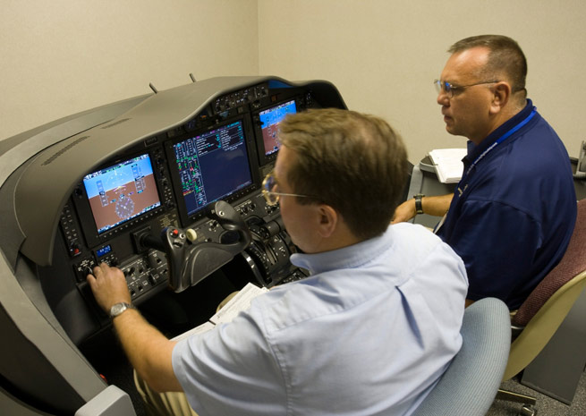 AOPA opposes new FAA sim policy that cuts loggable hours.