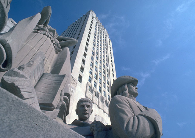 Louisiana Capitol photo courtesy of Louisiana Office of Tourism.