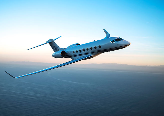 Gulfstream’s G650, which has vaulted Gulfstream Aerospace Corp. to the lead in the business jet market, has been updated with longer legs. Certification of the G650ER, shown here, is expected in 2015. Gulfstream Aerospace Corp. photo.