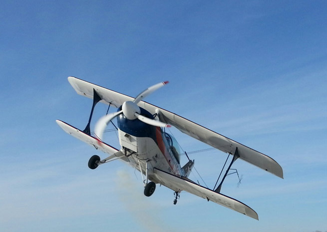 Ride in a Pitts S2C during the AOPA Fly-In in Indianapolis May 31.