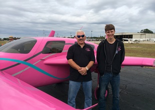 A hot pink airplane stole the show at AOPA's St. Simons Fly-In.