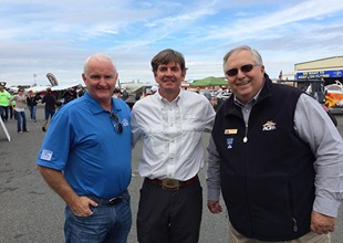 South Carolina Representative-elect Greg Duckworth (center) flew in to the St. Simons Fly-In shortly after winning his seat in the South Carolina legislature. While there, he met with AOPA President Mark Baker (left) and AOPA Southern Regional Representative Bob Minter (right).