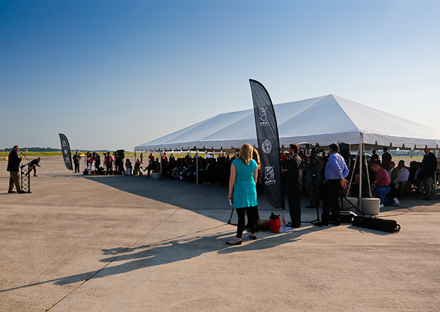 Cirrus representatives stressed that great weather was a factor in their decision to choose Knoxville, and it was on display at the announcement.