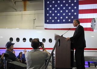 General Aviation Manufacturers Association President and CEO Pete Bunce speaks during a Wilmington, Delaware, jobs rally at Dassault Falcon Jet highlighting the state's general aviation economic engine Nov. 20. Photo courtesy of GAMA.
