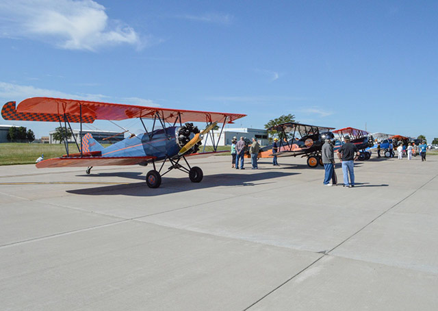 Travel Airs gather at Colonel James Jabara Airport in Kansas. Photo by Eric Berens.