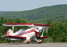 Wes Liu lands his Pitts at the 2015 Green Mountain Aerobatic Contest. Jim Moore photo.
